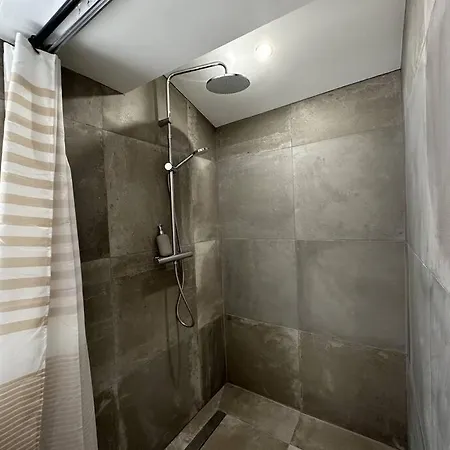 Edimbourg, Charmant Duplex Confortable Apartment *